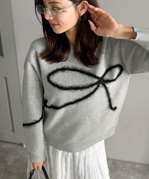 【mily bilet】ゆるっと可愛げ、ふわっと存在感。リボンフェザーコード刺繍ニット（長袖） mi1029130