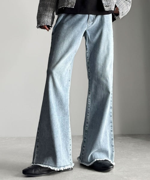 【Classical Origin】「スタイル盛れる。」ブラスト＆裾フリンジ加工ストレッチ素材スリムフレアデニムパンツ／Blasted & Fringed Stretch Slim Flare Denim Pants co0900008