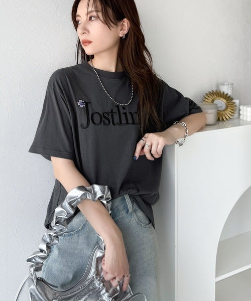ナチュラルな中に、さりげない華。綿100％ロゴ×フラワー刺繍ビッグTシャツ（半袖） ce1260485
