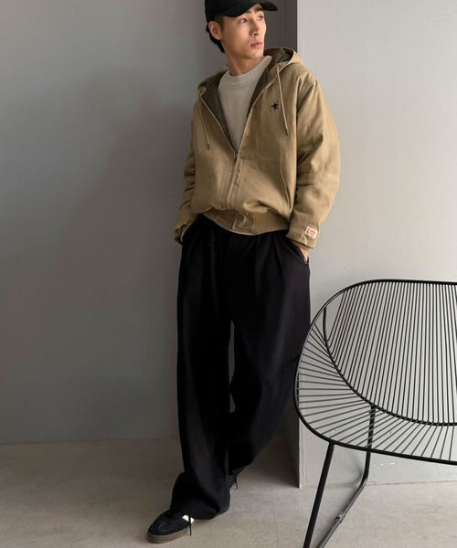 《JaVaジャバコラボ》大人のカジュアルは、素材で魅せる。胸刺繍フード付きコットンツイル 裏キルティングジャケット 綿100％ jo0780029