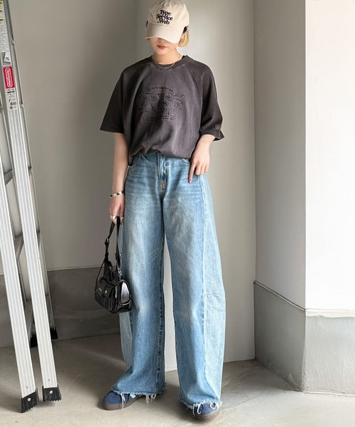 《JaVa ジャバコラボ》裾はドロストでお好みのシルエットに。ヴィンテージライクな半袖ロゴスウェット jm1029126