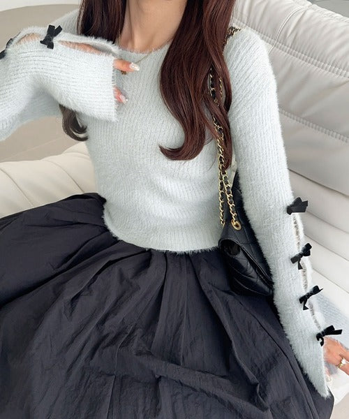 【mily bilet】品よく可愛い♪ふんわり愛されニット。甘さと抜け感が◎袖リボン使いフェザーシャギーリブニット mi1029132