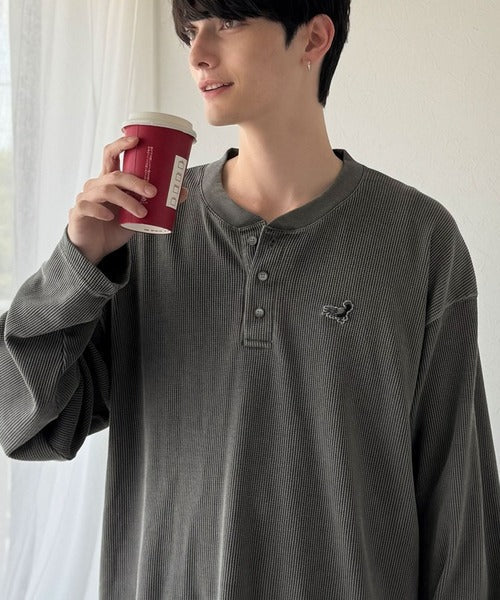 【Classical Origin】「リラックス感、こなれ感。」ピグメント加工サーマルヘンリーネックTシャツ（長袖）/Pigment-Dyed Thermal Henley T-Shirt co1150051