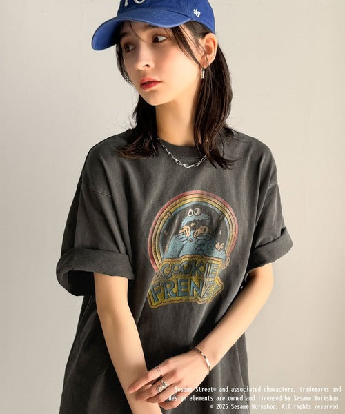 大人カジュアルにハマる。綿100％セサミキャラピグメント加工ビッグTシャツ cm1330004