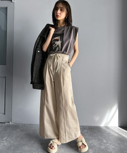 シンプルなのに着映える！お花フォトプリントシルケット加工フレンチスリーブTシャツ ce1020197