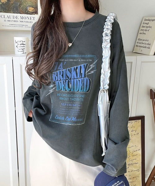 《JaVaジャバコラボ》ゆるっとカジュアルに着こなす。綿100%ピグメント加工グラフィックプリントTシャツ（長袖） jv1050407