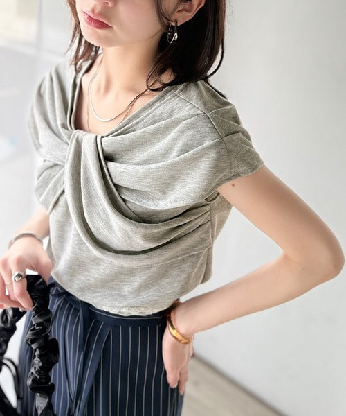 ”きれいめラフ”にこれ一択♪胸元ツイストリボンデザインTシャツ（半袖） ce1110121