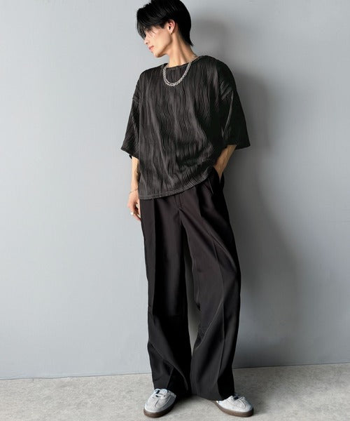 涼しくキマる、大人のリラックス。オーバーサイズウェーブ柄ジャガード半袖Ｔシャツ（メンズ） cm1010429