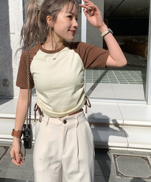 【mily bilet】サイドの絞りが可愛いさプラス。プレート使いラグランTシャツ（半袖） mi1329027