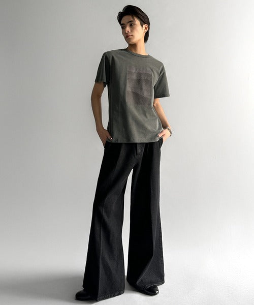 「即トレンド男子。」タイトフィットピグメント加工プリントTシャツ／Tight Fit Pigment-Dyed Print T-Shirt co1010001