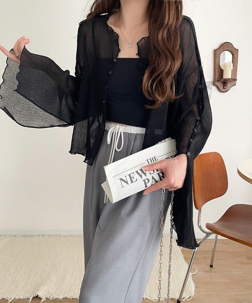 大人の上品な透け感を纏う。前後2wayシアー楊柳素材フレアスリーブブラウスカーディガン（長袖） ce1240083