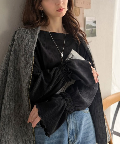 手元に余韻を残す、大人フェミニンな甘さ。キャンディースリーブランダムテレコリブトップス（長袖） ce1010669
