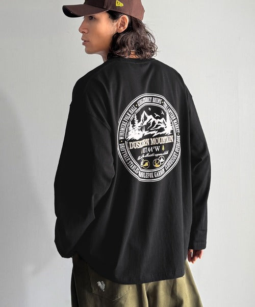 《JaVaジャバコラボ》程よいストリート感で幅広いスタイルにマッチ。 綿100%アドベンチャーマウンテンTシャツ（長袖） jo1150068