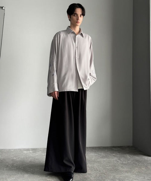 【Classical Origin】「繊細×モード」。刺繍使いルーズドレープシャツ（長袖）／Embroidery Loose Drape Shirt co1010025