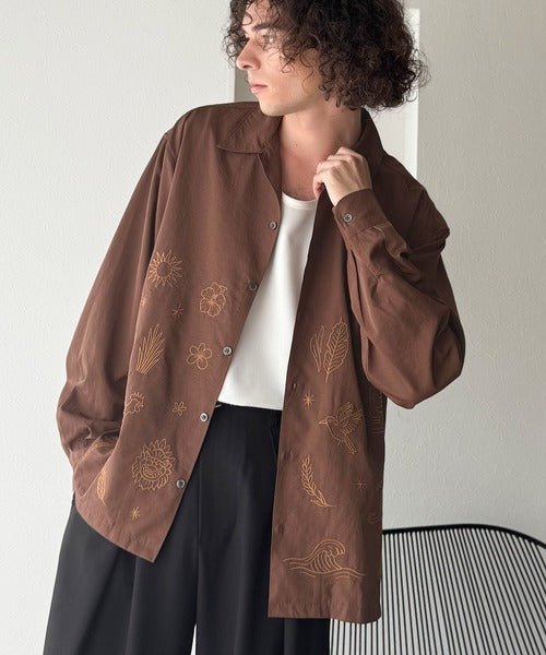 【Classical Origin】刺繍で魅せる存在感。オリジン刺繍キャンプカラーシャツ／Origin Embroidered Camp Collar Shirt co1150053