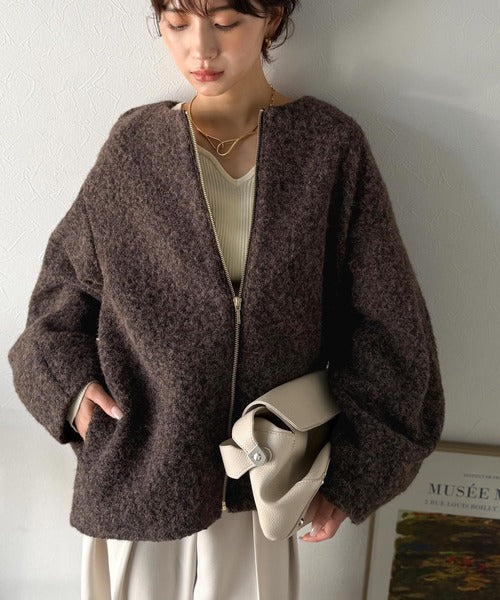 【Classical Evon】上品さと抜け感を兼ね備えた、大人のためのアウター。軽やかブークレノーカラージャケット ev1110138