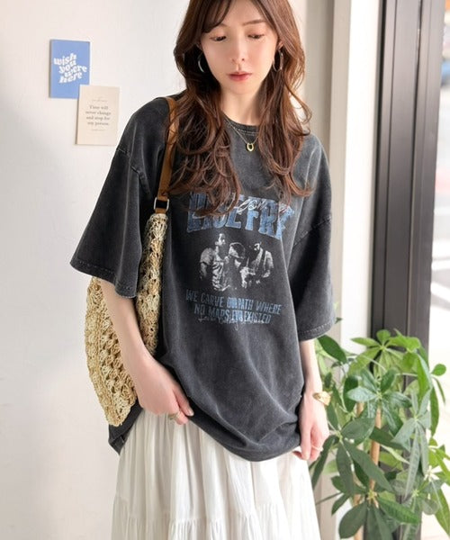 《JaVaジャバコラボ》キャッチーな個性派スタイル。綿100％前後2wayアシッドウォッシュビッグロックTシャツ(半袖） jv1260545