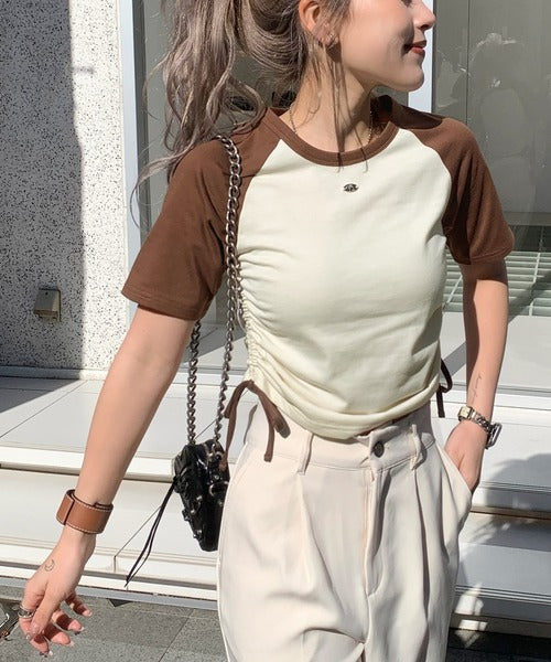 【mily bilet】サイドの絞りが可愛いさプラス。プレート使いラグランTシャツ（半袖） mi1329027