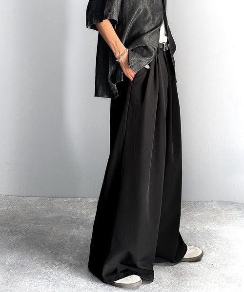 「美しさはタックから。」3タックY2Kスーパーワードスラックス／Three-Tuck Y2K Super Wide Trousers co1150005