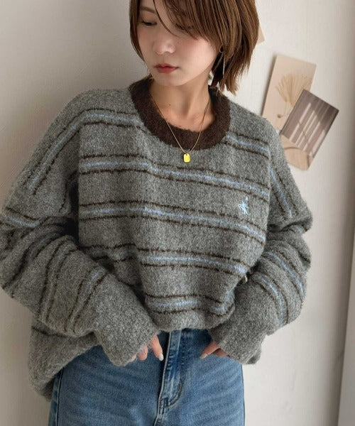“配色”と“質感”で差をつける。胸刺繍ブークレー素材配色ボーダークルーネックニット（長袖） ce1240144