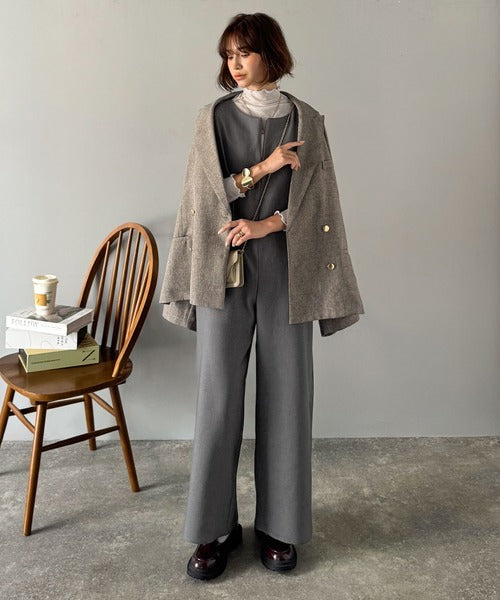 シンプルだけど、襟元に大人の抜け感。ハーフジップオールインワン ce1010499