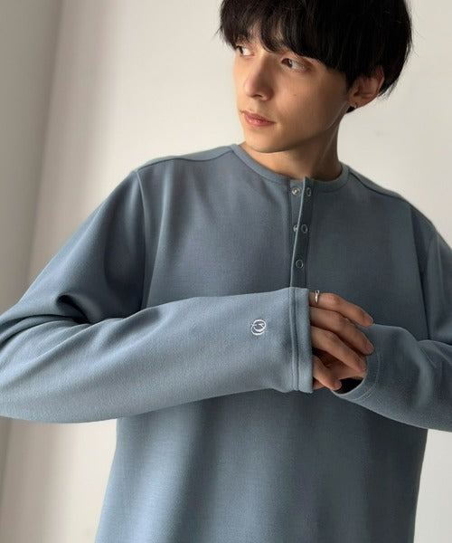 《Classical Origin》首元と袖口で魅せる、大人のゆるT。ダンボール素材ドット釦ヘンリーネックTシャツ（長袖） co1010058