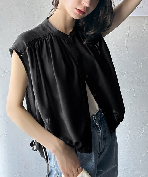 清楚感に大人の甘さをプラス。リボンヘムクロップドギャザーブラウス（ショート丈） ce1070134