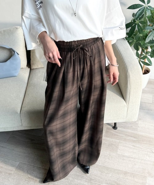 リラクシーなニュアンスたっぷり！オンブレチェック柄ワイドイージーパンツ ce1070217