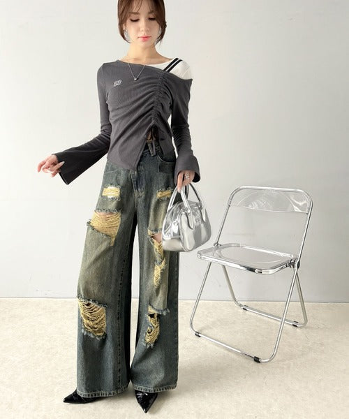 【mily bilet】アシメネックレイヤード風シャーリング使い袖フレア胸刺繍カットソー（長袖） mi1359011