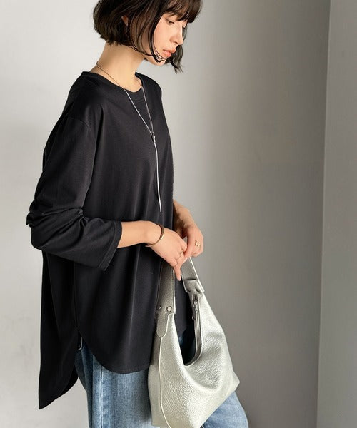 品よく、楽ちん。大人の余裕が漂う。シルケット素材 レイヤード ラウンドヘム 長袖 ロンTEE ce1020296