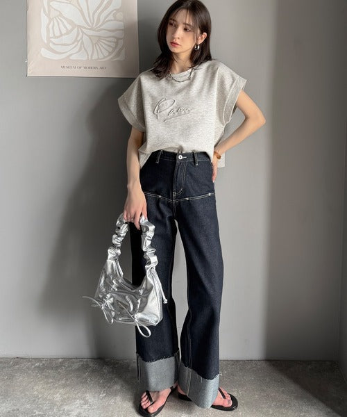《JaVaジャバコラボ》上品な大人の抜け感。フロントPAEANエンボス加工半袖Tシャツ（ロゴ） jv1260427