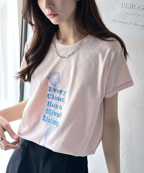 上品さが魅力。フラワープリントグラフィック刺繍Tシャツ（半袖） ce1050268