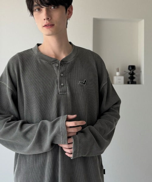 【Classical Origin】「リラックス感、こなれ感。」ピグメント加工サーマルヘンリーネックTシャツ（長袖）/Pigment-Dyed Thermal Henley T-Shirt co1150051