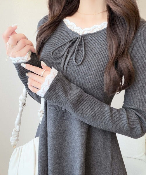 【mily bilet】甘さをひとさじ、華やぐ大人ガーリー。レースレイヤード風ギャザーリボンペプラムニット（長袖） mi1359060
