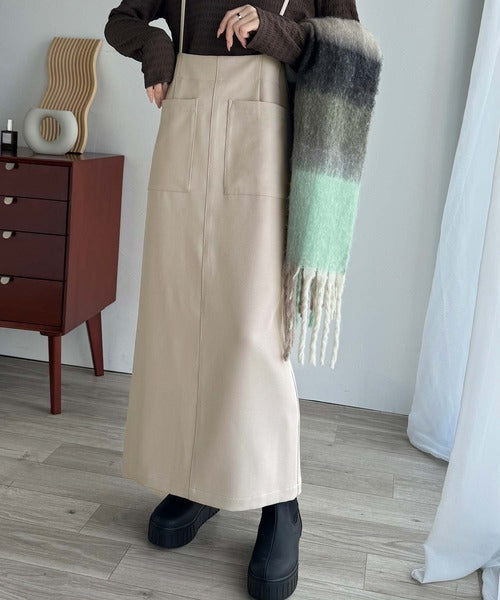 女性らしい上品シルエット。前後2wayサスペンダー付きタイトスカート（ロング丈・セットアップ可） ce1240047