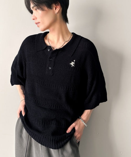 一枚で大人のラフスタイルが決まる。ワンポイント刺繍ブークレポロニットトップス(半袖) cm1260392