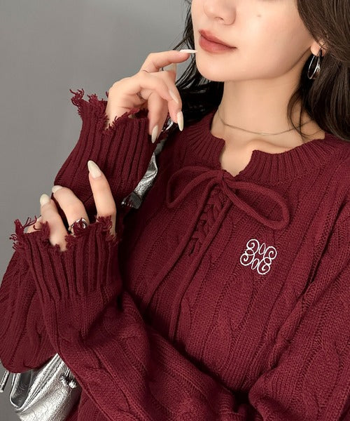 【mily bilet】大人カジュアルかわいい。レースアップデザイン胸刺繍ケーブルダメージニット mi1029084