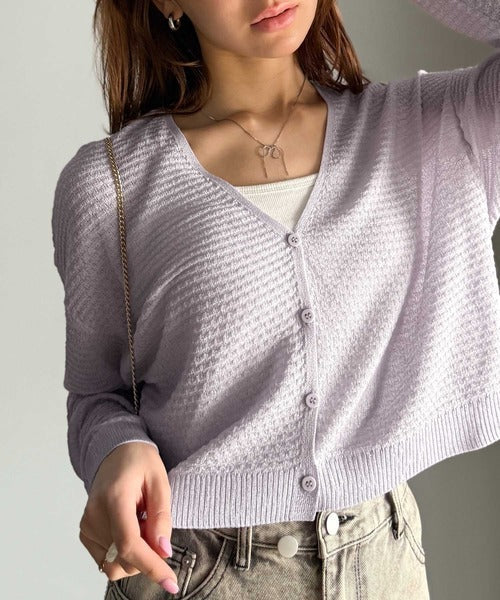 【mily bilet】抜け感とキラ感、どっちも欲張るのが正解◎箔プリントメッシュショート丈Vネックカーディガン(長袖) mi1259016