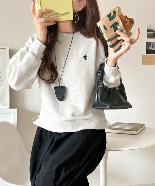 一枚でコーディネートが完成する優秀アイテム◎胸刺繍ドロスト裏起毛ドッキングワンピース ce1020325