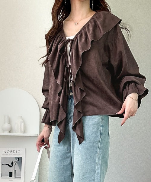 【mily bilet】ひらりと可憐に、上品フェミニン。フェイクスエード前開きリボンブラウス（長袖） mi1019110