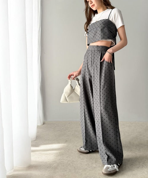 洗練された大人カワイイスタイル。フロッキードットワイドパンツ（セットアップ可能） ce1240045