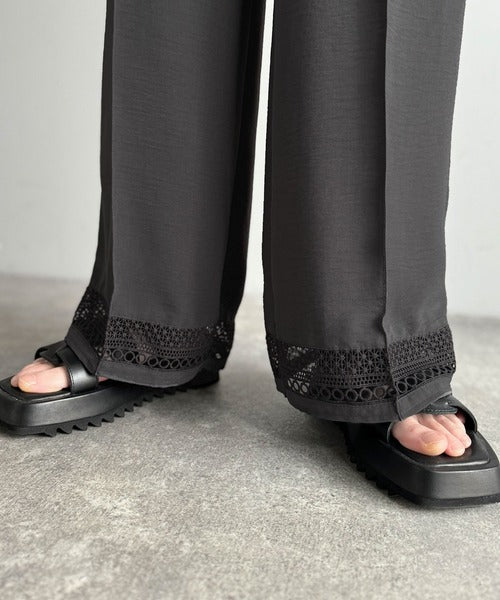 「キレイめ×抜け感」裾レース切り替えリラックスイージースラックス／Lace Panel Easy Slacks co1010020