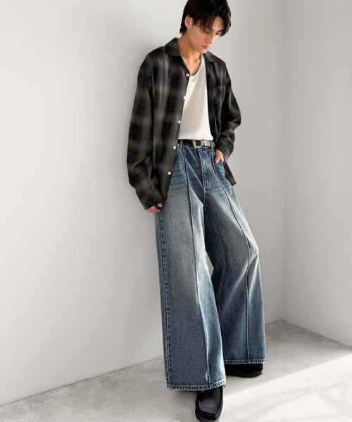 《JaVaジャバコラボ》大人のほどよいルーズ感。ヴィンテージ加工ピンタック入りフレアデニムパンツ jo0900010