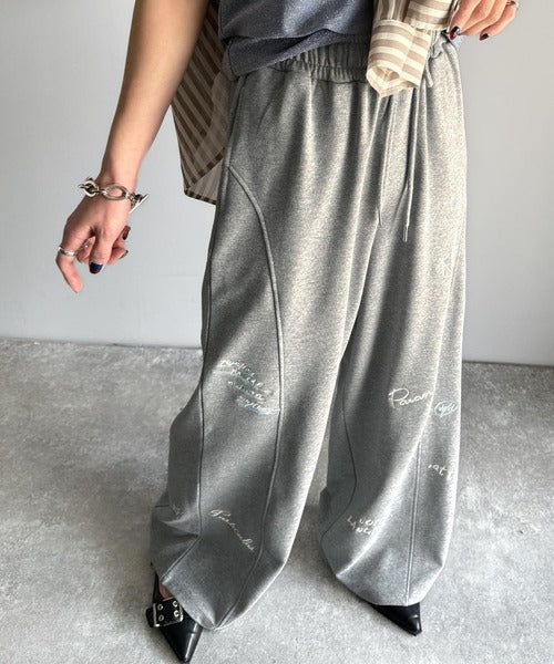 今季のイチオシ！ランダム刺繍裏毛スウェットワイドパンツ ce1260423