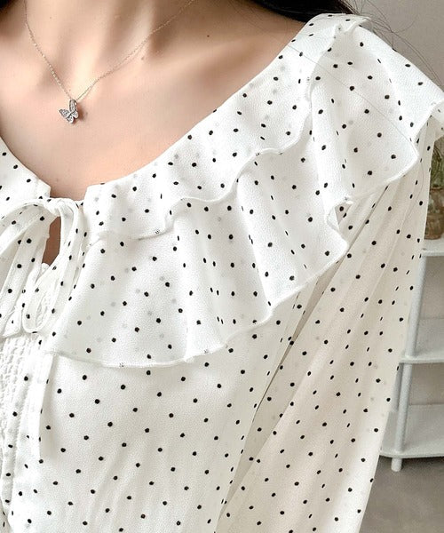 【mily bilet】透け感シフォンが軽やかに映える◎ドットシャイニーシアーリボンブラウス mi1359023