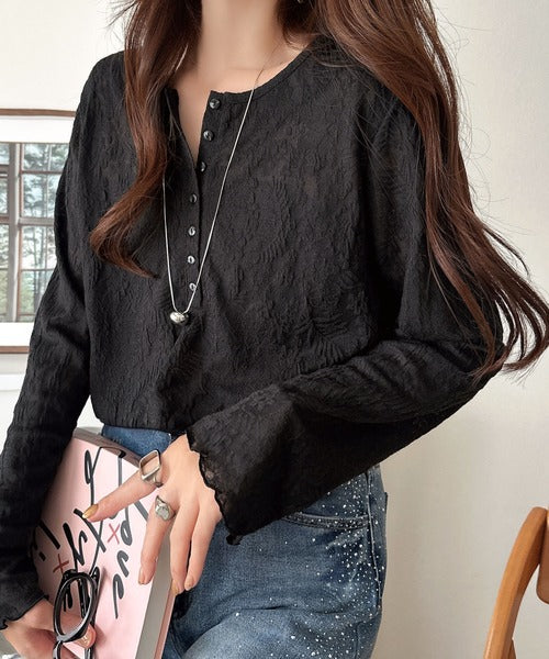 コーデに花を咲かせる♪花柄シアージャガードヘンリーネックフリル使いトップス（長袖） ce1010687