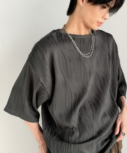 涼しくキマる、大人のリラックス。オーバーサイズウェーブ柄ジャガード半袖Ｔシャツ（メンズ） cm1010429