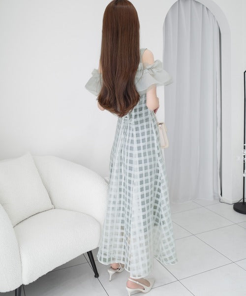 【mily bilet】ときめき、ひとめぼれ。女の子気分をぎゅっと詰めた一枚♪チュールフリルドッキングノースリーブワンピース（ロング丈） mi1019093