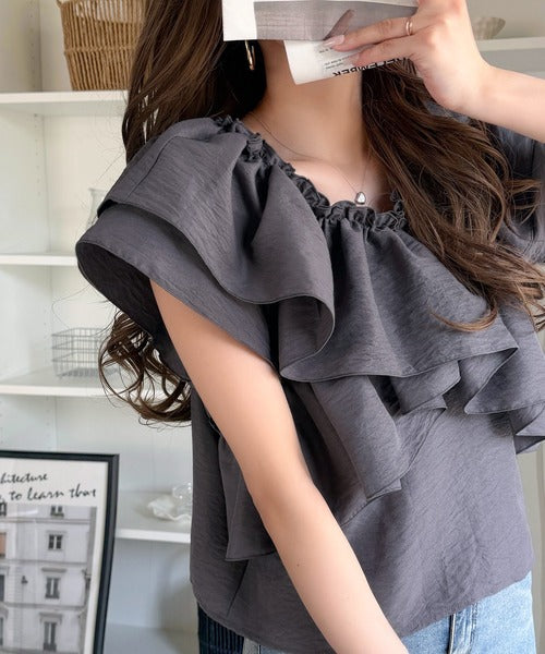 【mily bilet】ひらり、涼しげ。品ある甘さふわっと香る♪前後2wayノースリーブカシュクールブラウス mi1019151