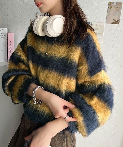 お洒落を楽しむ秋の必需品。ふわふわシャギー素材クロップド丈ニット（無地＆ボーダー） ce1260359